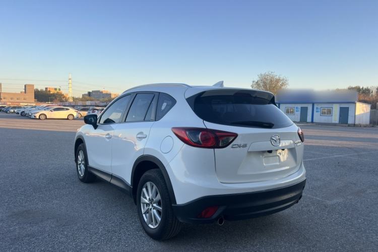 Used Mazda CX-5 2015 2.0L Manual Two-Wheel Drive Comfort Version Exterior 4