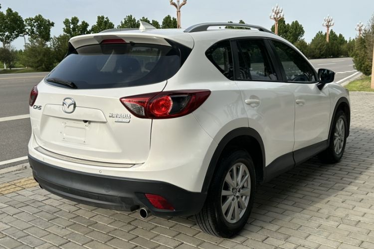 Used Mazda CX-5 2015 2.0L Automatic Two-Wheel Drive Urban Version Exterior 5