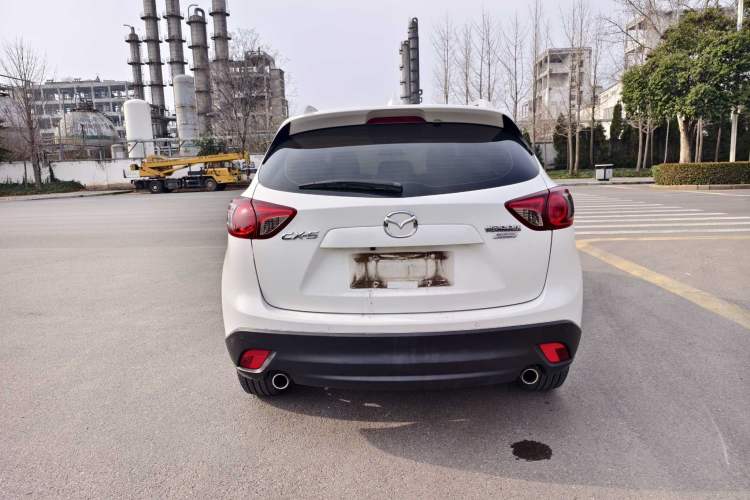 Used Mazda CX-5 2015 2.0L Automatic Two-Wheel Drive Urban Version Exterior 5