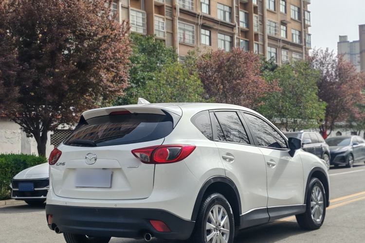 Used Mazda CX-5 2015 2.0L Automatic Two-Wheel Drive Urban Version Exterior 6
