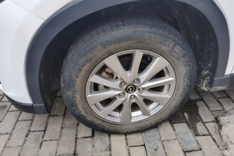 Used Mazda CX-5 2015 2.0L Automatic 2WD Comfort Edition Exterior 7