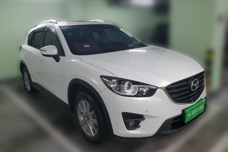 Used Mazda CX-5 2015 2.0L Automatic Two-Wheel Drive Urban Version Front Right 45 Deg