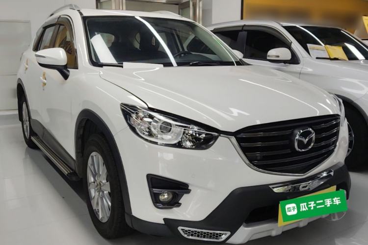 Used Mazda CX-5 2015 2.0L Automatic Two-Wheel Drive Urban Version Front Right 45 Deg