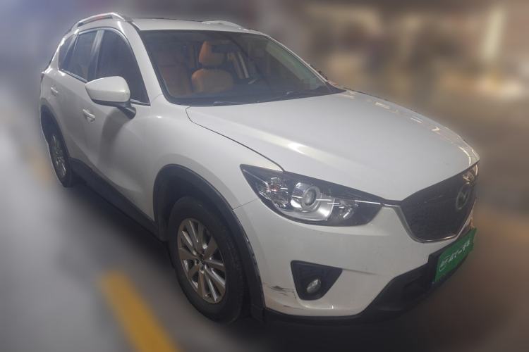 Used Mazda CX-5 2015 2.0L Automatic 2WD Comfort Edition Front Right 45 Deg
