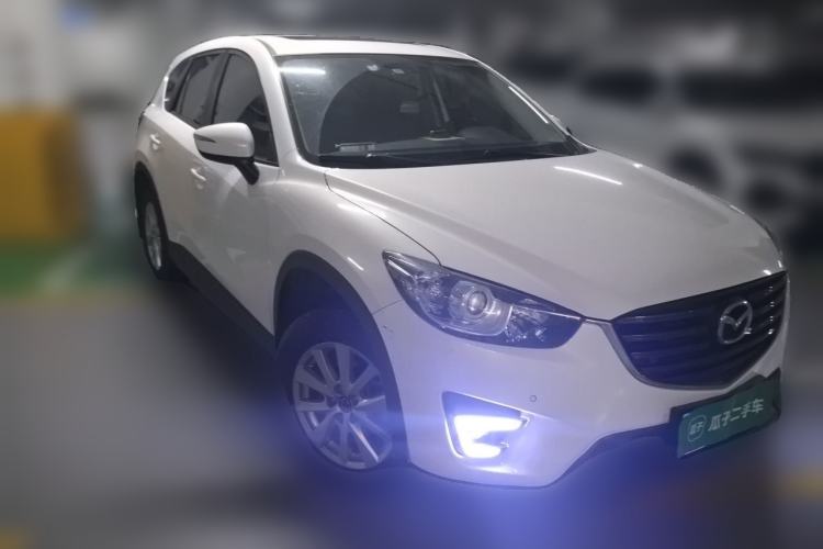Used Mazda CX-5 2015 2.0L Automatic Two-Wheel Drive Urban Version Front Right 45 Deg