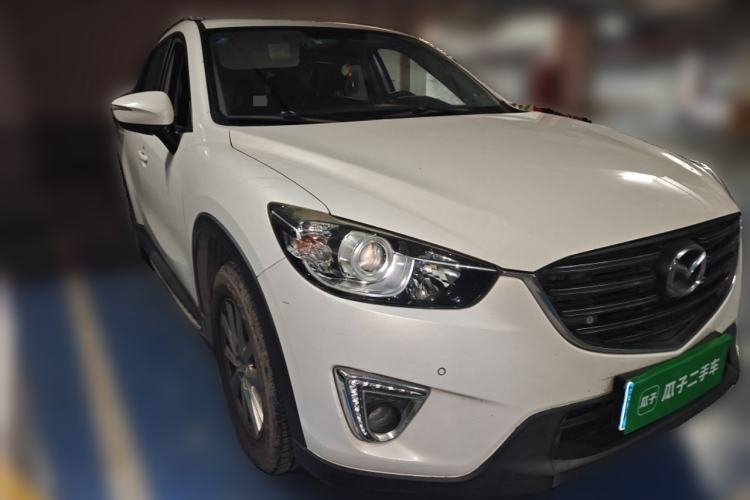 Used Mazda CX-5 2015 2.0L Automatic Two-Wheel Drive Urban Version Front Right 45 Deg