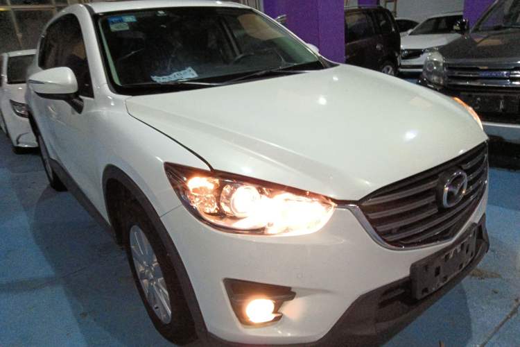 Used Mazda CX-5 2015 2.0L Automatic Two-Wheel Drive Urban Version Front Right 45 Deg