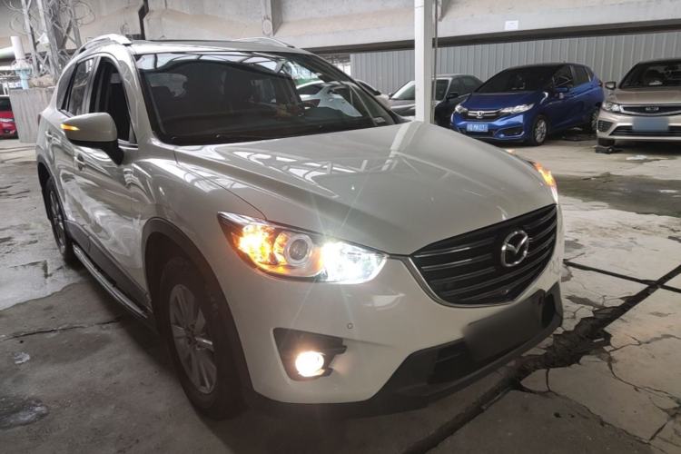 Used Mazda CX-5 2015 2.0L Automatic Two-Wheel Drive Urban Version Front Right 45 Deg