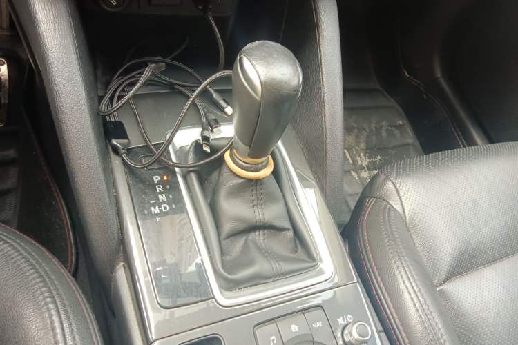 Used Mazda CX-5 2015 2.0L Automatic 4x4 Luxury Edition Gear Lever