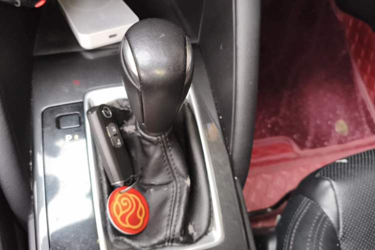 Used Mazda CX-5 2015 2.5L Automatic 4x4 Prestige Edition Gear Lever