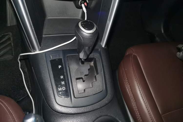Used Mazda CX-5 2015 2.0L Manual Two-Wheel Drive Comfort Version Gear Lever