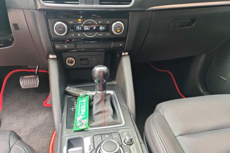 Used Mazda CX-5 2015 2.5L Automatic 4x4 Flagship Model Gear Lever
