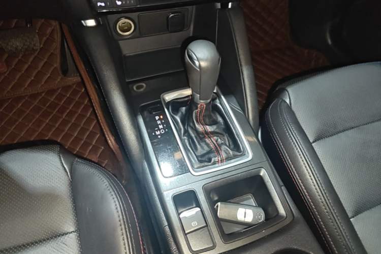 Used Mazda CX-5 2015 2.5L Automatic 4x4 Prestige Edition Gear Lever