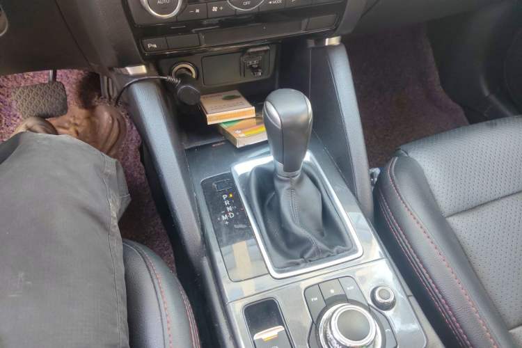 Used Mazda CX-5 2015 2.0L Automatic Two-Wheel Drive Urban Version Gear Lever