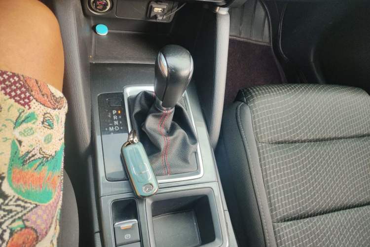 Used Mazda CX-5 2015 2.0L Automatic Two-Wheel Drive Urban Version Gear Lever