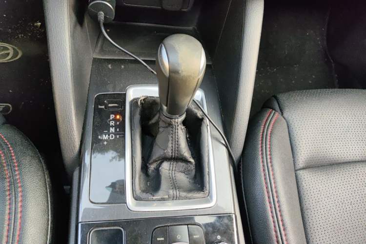 Used Mazda CX-5 2015 2.0L Automatic Two-Wheel Drive Urban Version Gear Lever
