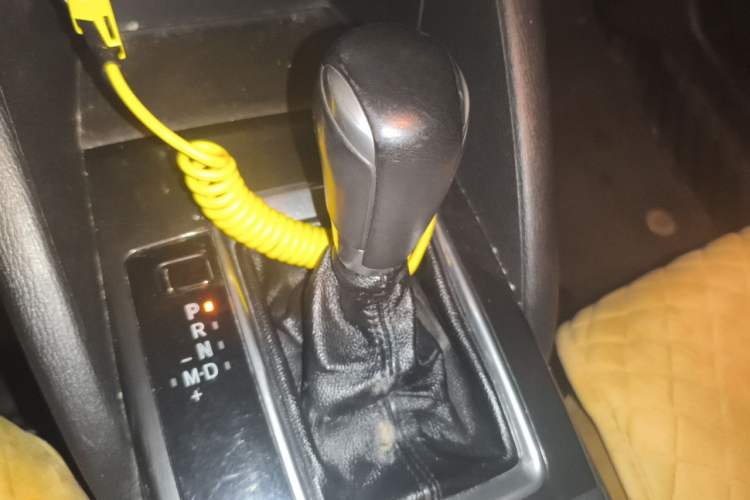 Used Mazda CX-5 2015 2.0L Automatic Two-Wheel Drive Urban Version Gear Lever