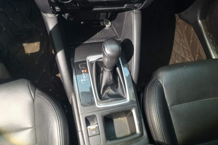 Used Mazda CX-5 2015 2.5L Automatic 4x4 Prestige Edition Gear Lever