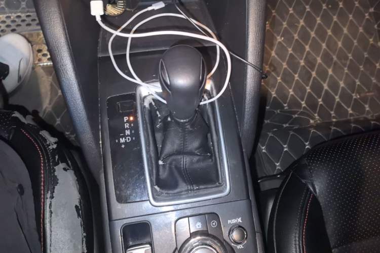 Used Mazda CX-5 2015 2.0L Automatic Two-Wheel Drive Urban Version Gear Lever
