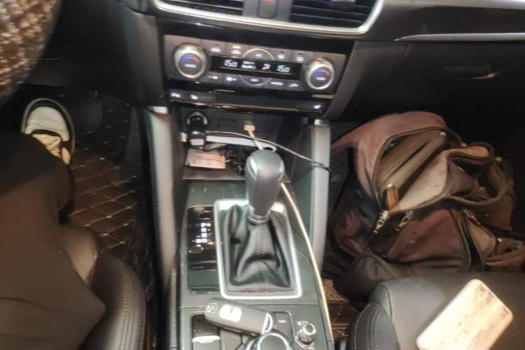 Used Mazda CX-5 2015 2.5L Automatic 4x4 Prestige Edition Gear Lever