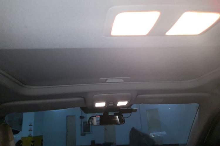 Used Mazda CX-5 2015 2.0L Automatic Two-Wheel Drive Urban Version Headliner