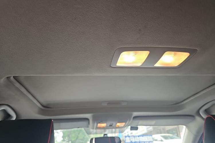 Used Mazda CX-5 2015 2.0L Automatic Two-Wheel Drive Urban Version Headliner