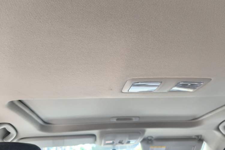 Used Mazda CX-5 2015 2.0L Automatic Two-Wheel Drive Urban Version Headliner