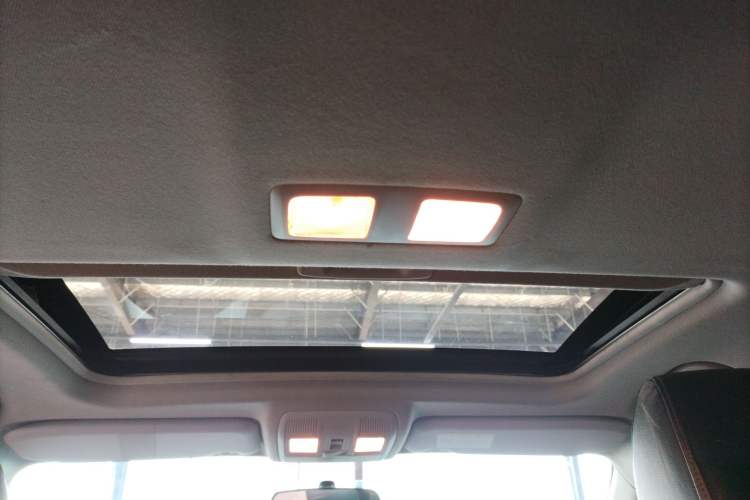 Used Mazda CX-5 2015 2.0L Automatic Two-Wheel Drive Urban Version Headliner