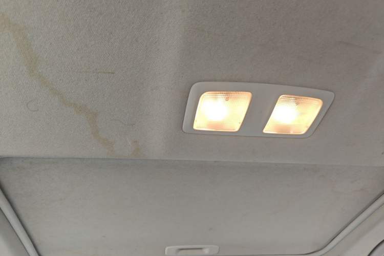 Used Mazda CX-5 2015 2.0L Automatic Two-Wheel Drive Urban Version Headliner