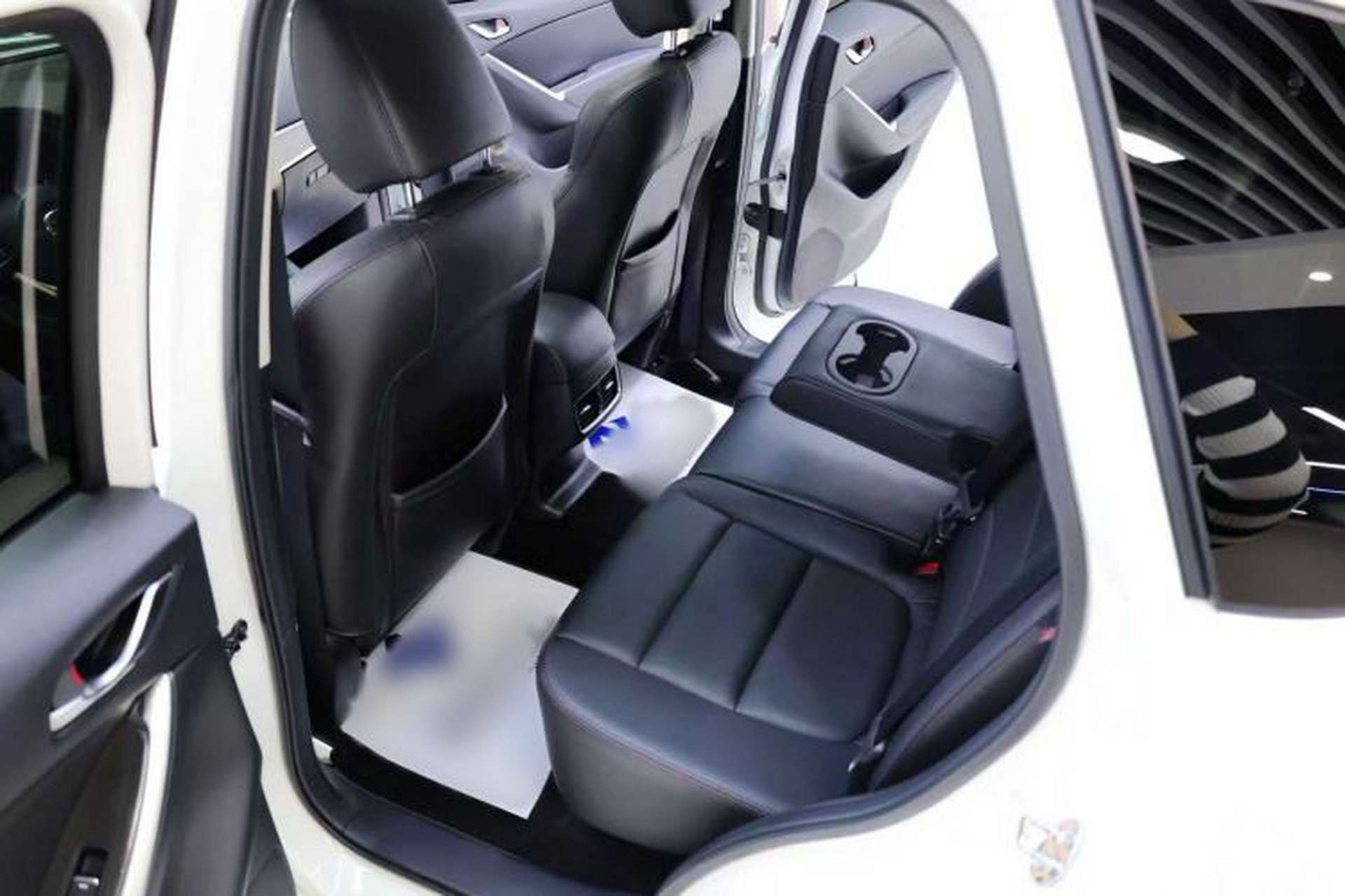 Used Mazda CX-5 2015 2.5L Automatic 4x4 Prestige Edition Interior 10