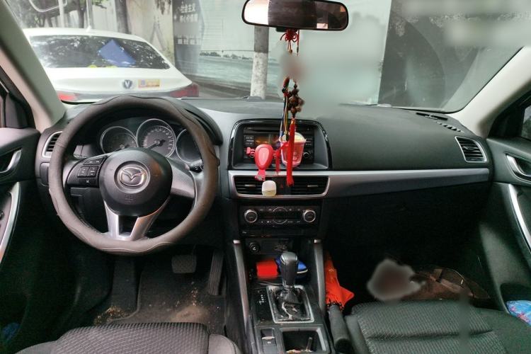 Used Mazda CX-5 2015 2.0L Automatic Two-Wheel Drive Urban Version Interior 2