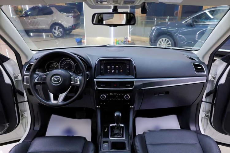 Used Mazda CX-5 2015 2.5L Automatic 4x4 Prestige Edition Interior 3