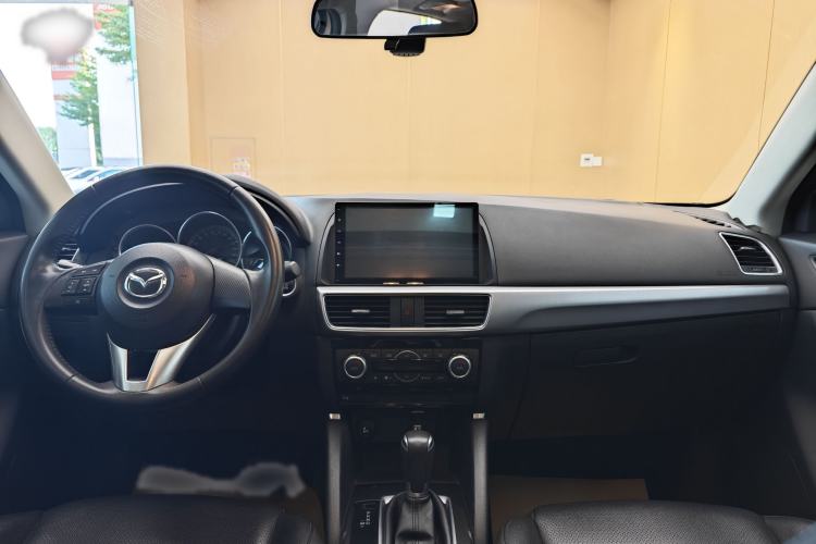 Used Mazda CX-5 2015 2.0L Automatic Two-Wheel Drive Urban Version Interior 3