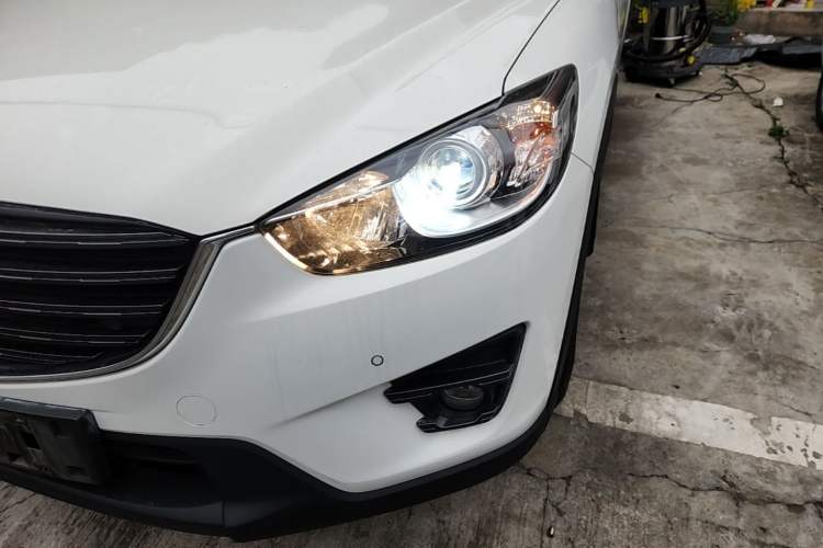 Used Mazda CX-5 2015 2.0L Automatic 4x4 Luxury Edition Left Front Headlight