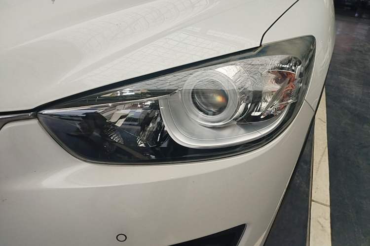 Used Mazda CX-5 2015 2.0L Automatic Two-Wheel Drive Urban Version Left Front Headlight
