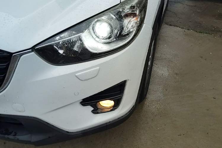 Used Mazda CX-5 2015 2.0L Automatic 4x4 Luxury Edition Left Front Headlight
