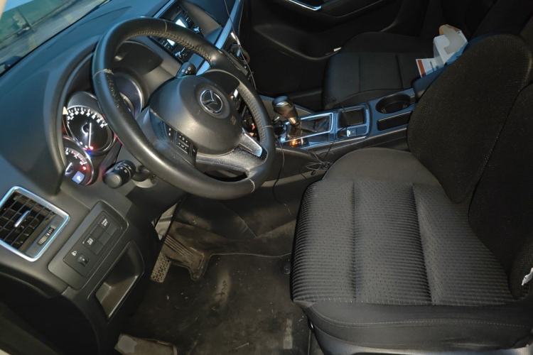 Used Mazda CX-5 2015 2.0L Automatic Two-Wheel Drive Urban Version Left Front Seat