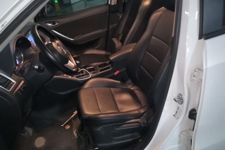 Used Mazda CX-5 2015 2.0L Automatic Two-Wheel Drive Urban Version Left Front Seat