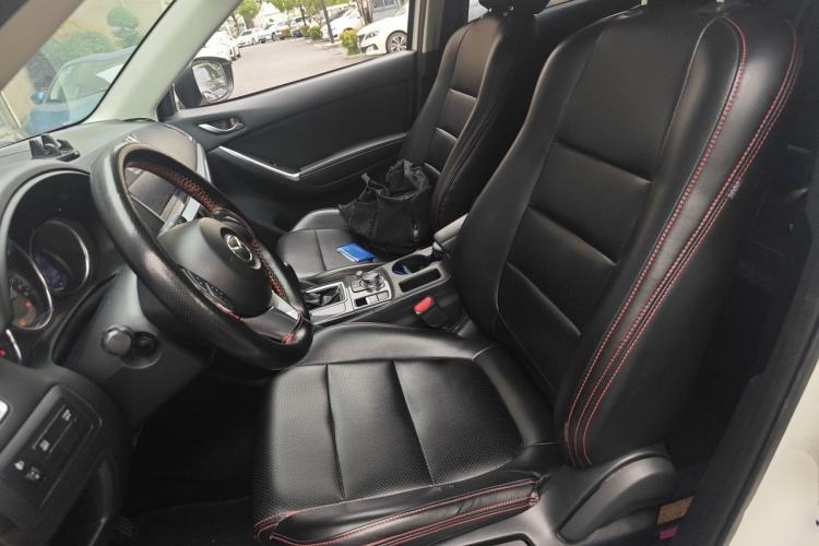 Used Mazda CX-5 2015 2.0L Automatic Two-Wheel Drive Urban Version Left Front Seat