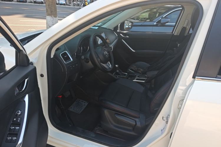Used Mazda CX-5 2015 2.0L Automatic Two-Wheel Drive Urban Version Left Front Seat