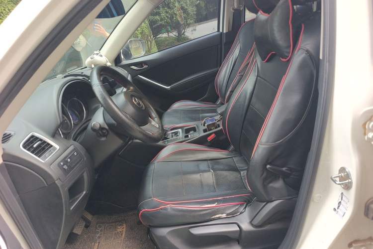 Used Mazda CX-5 2015 2.0L Automatic Two-Wheel Drive Urban Version Left Front Seat