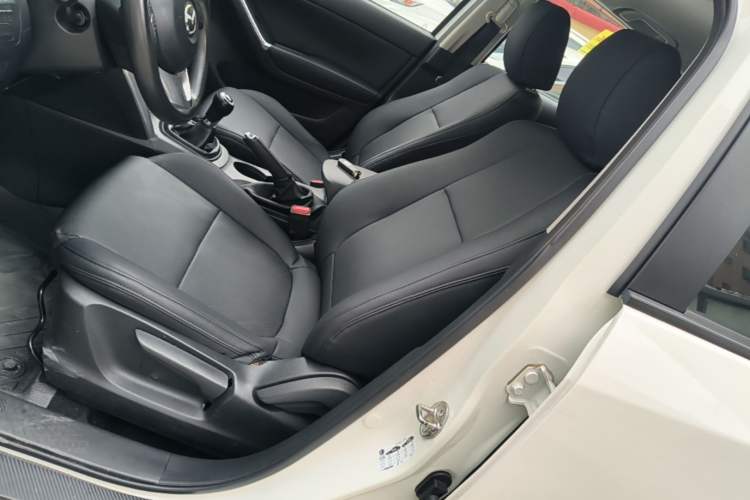 Used Mazda CX-5 2015 2.0L Manual Two-Wheel Drive Comfort Version Left Front Seat