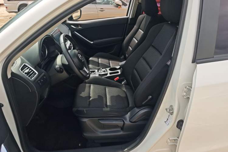 Used Mazda CX-5 2015 2.0L Automatic Two-Wheel Drive Urban Version Left Front Seat