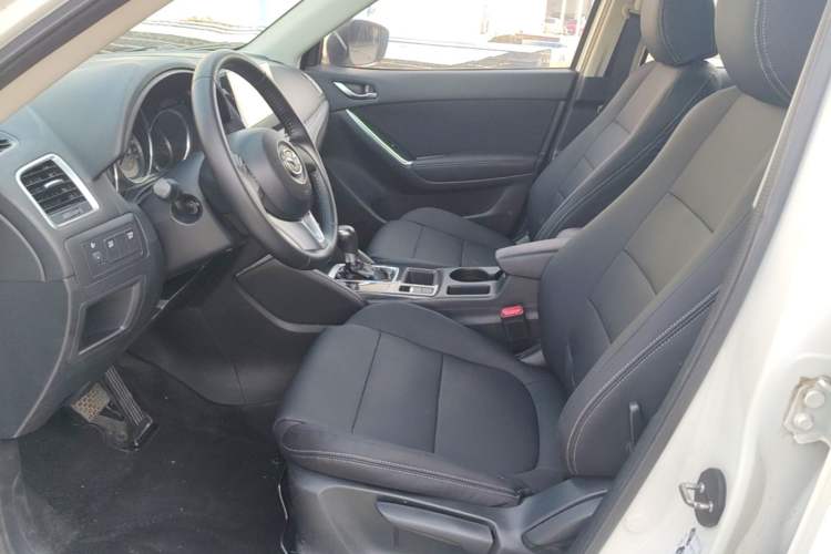 Used Mazda CX-5 2015 2.0L Automatic Two-Wheel Drive Urban Version Left Front Seat