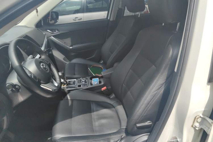 Used Mazda CX-5 2015 2.0L Automatic Two-Wheel Drive Urban Version Left Front Seat