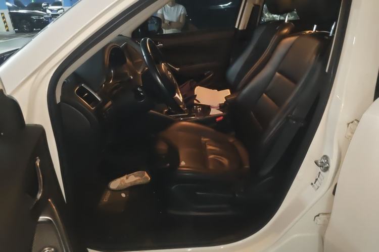 Used Mazda CX-5 2015 2.0L Automatic Two-Wheel Drive Urban Version Left Front Seat