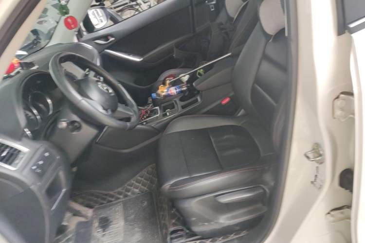 Used Mazda CX-5 2015 2.0L Automatic Two-Wheel Drive Urban Version Left Front Seat