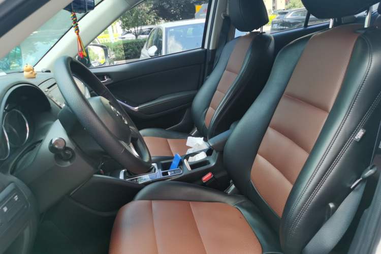 Used Mazda CX-5 2015 2.0L Automatic Two-Wheel Drive Urban Version Left Front Seat