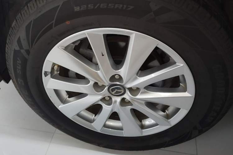 Used Mazda CX-5 2015 2.0L Automatic Two-Wheel Drive Urban Version Left Front Wheel Hub