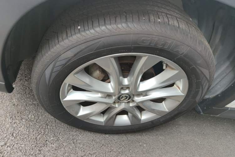 Used Mazda CX-5 2015 2.5L Automatic 4x4 Prestige Edition Left Front Wheel Hub
